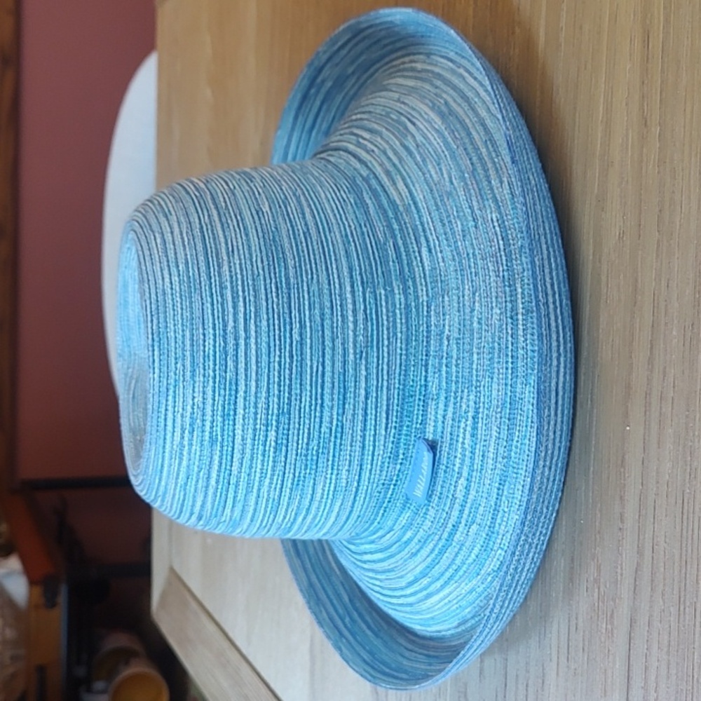 Wallaroo Hat Company | Sydney Sun Hat in Light Blue Never Worn - Picture 6 of 10